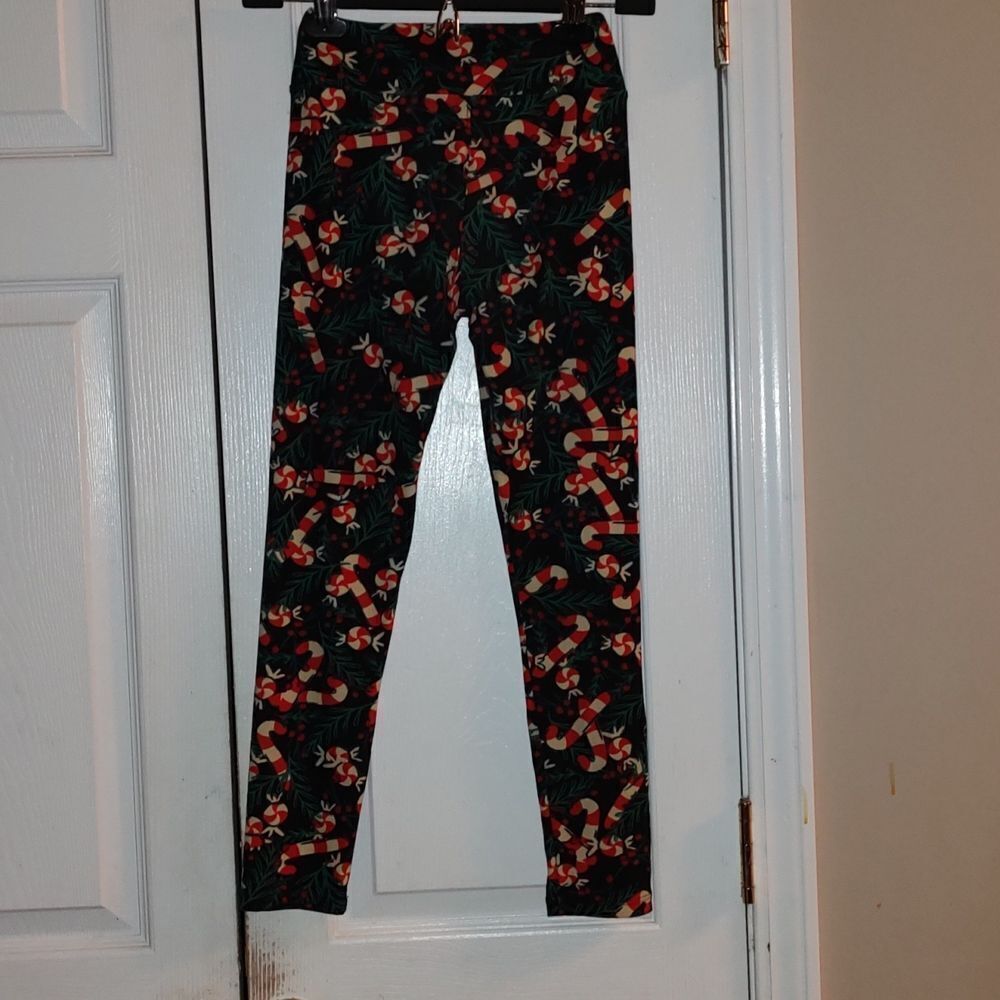 Lularoe Tween  Holiday Christmas  Candy Cane  leggings  Sz Tween